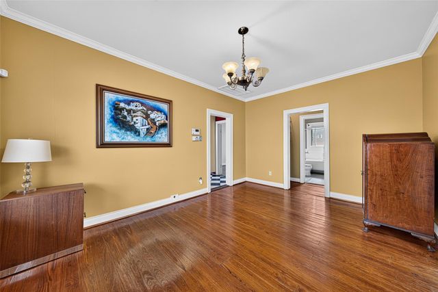 1005 E 27th Street, Houston, TX 77009
