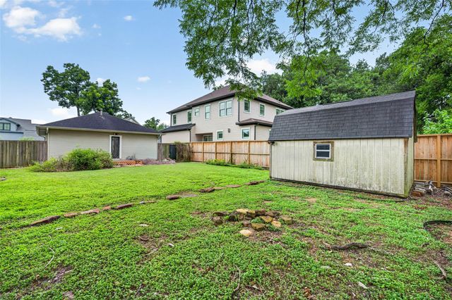 1005 E 27th Street, Houston, TX 77009