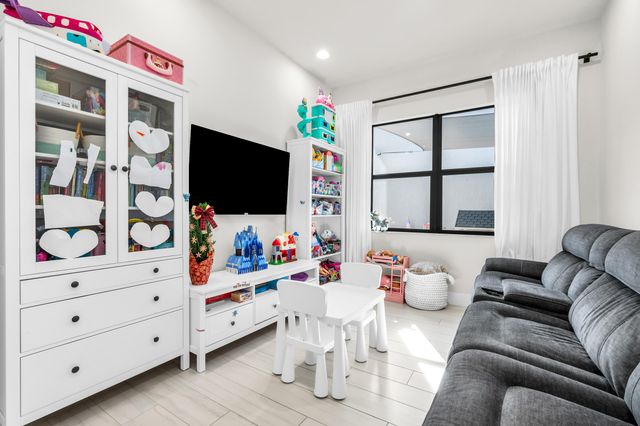 7284 Estero Drive, Lake Worth, FL 33463