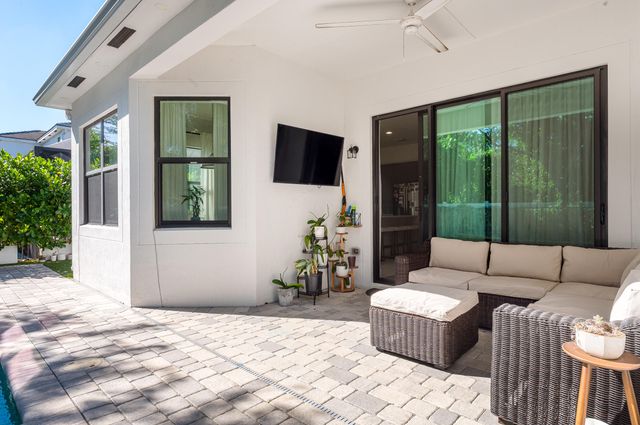 7284 Estero Drive, Lake Worth, FL 33463