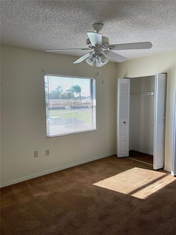 467 HUNTER CIRCLE, Kissimmee, FL 34758