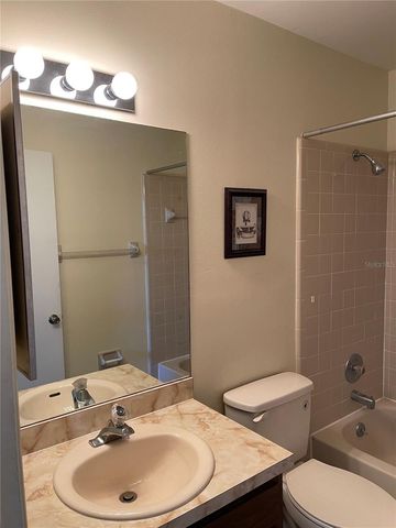467 HUNTER CIRCLE, Kissimmee, FL 34758