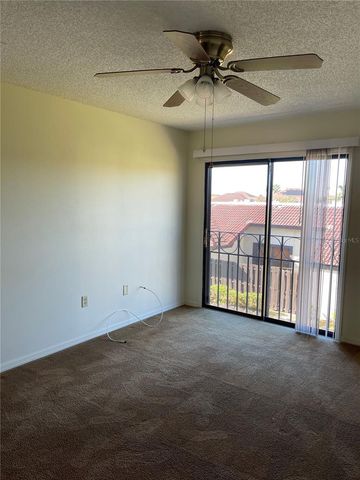 467 HUNTER CIRCLE, Kissimmee, FL 34758