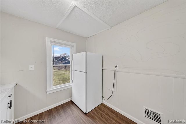 1383 Morris Avenue, Lincoln Park, MI 48146