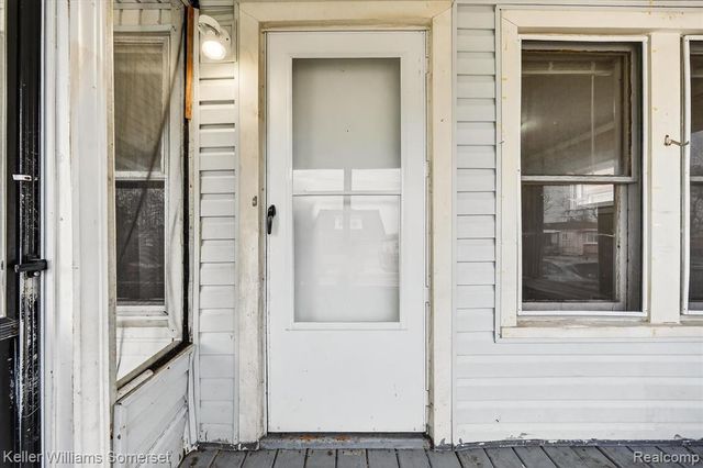 1383 Morris Avenue, Lincoln Park, MI 48146