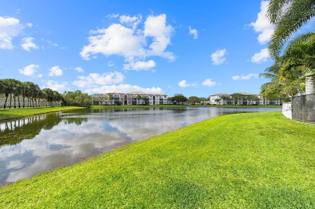 6734 Hannah Cove, West Palm Beach, FL 33411