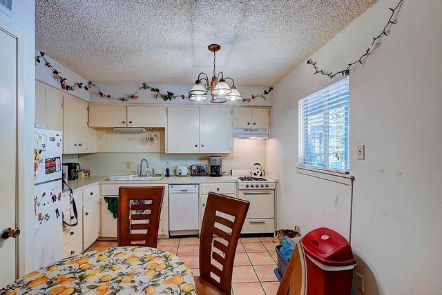 803 W 28th ST 201, Austin, TX 78705