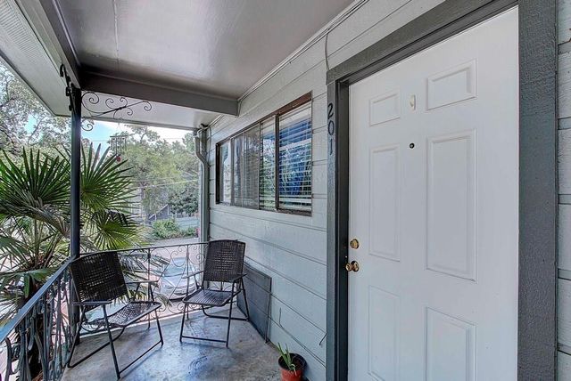803 W 28th ST 201, Austin, TX 78705