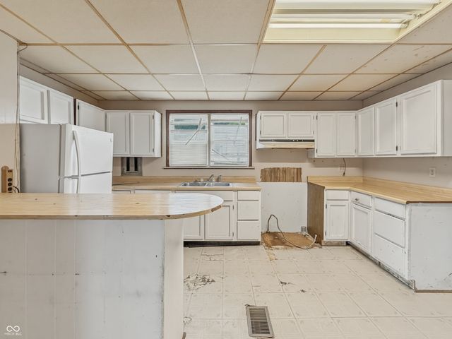204 E Pennsylvania Street, Shelbyville, IN 46176