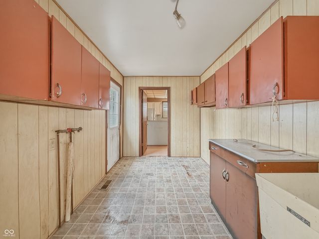 204 E Pennsylvania Street, Shelbyville, IN 46176