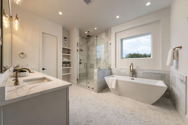 607 W 27th Street, Houston, TX 77008