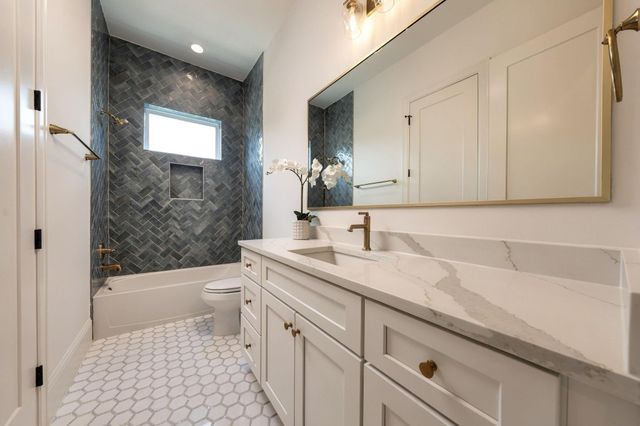607 W 27th Street, Houston, TX 77008