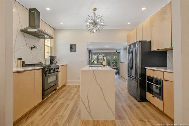 1208 Goodview Ave, Fayetteville, NC 28305