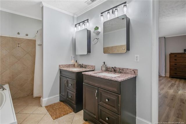 1208 Goodview Ave, Fayetteville, NC 28305