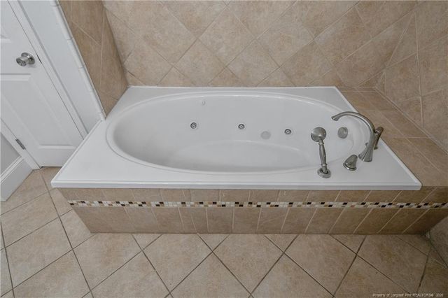 1208 Goodview Ave, Fayetteville, NC 28305