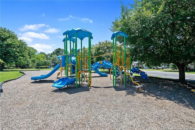 1208 Goodview Ave, Fayetteville, NC 28305