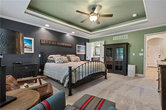 10736 S Palisade Street, Olathe, KS 66061