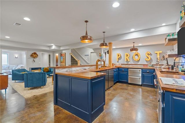 10736 S Palisade Street, Olathe, KS 66061