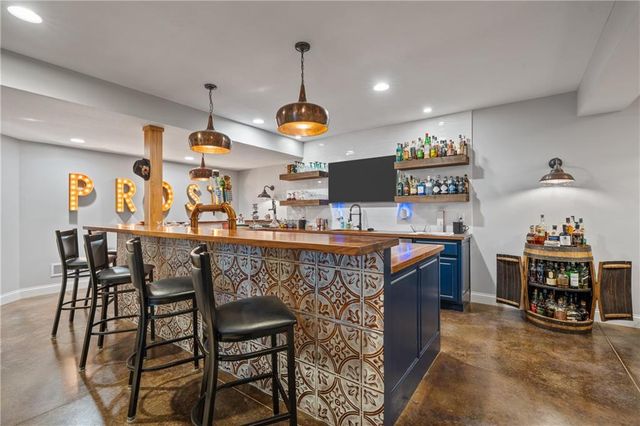 10736 S Palisade Street, Olathe, KS 66061