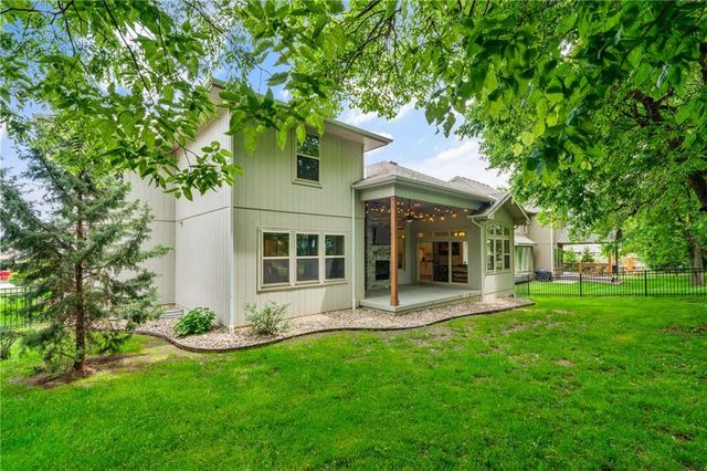 10736 S Palisade Street, Olathe, KS 66061