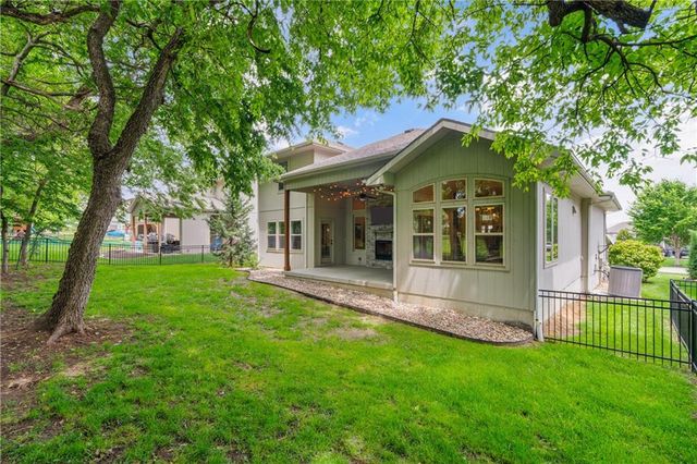 10736 S Palisade Street, Olathe, KS 66061