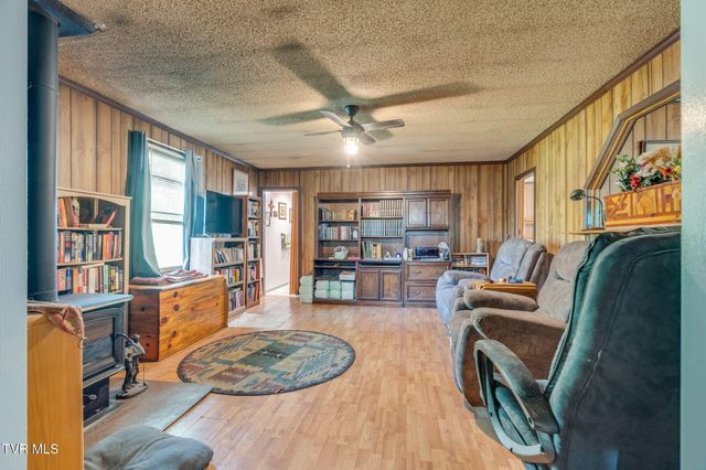 111 Clinch Valley Road, Eidson, TN 37731