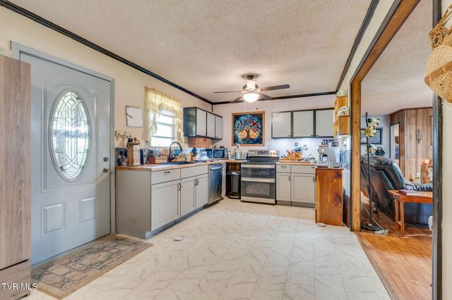 111 Clinch Valley Road, Eidson, TN 37731