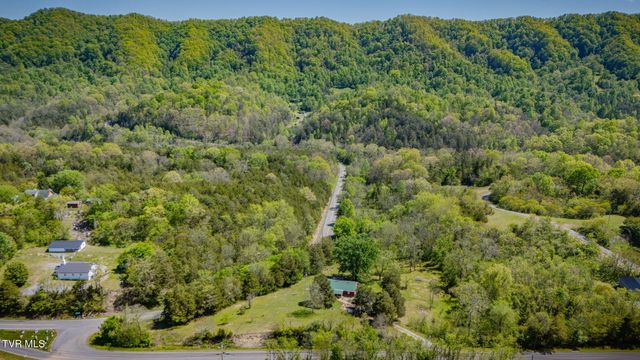 111 Clinch Valley Road, Eidson, TN 37731