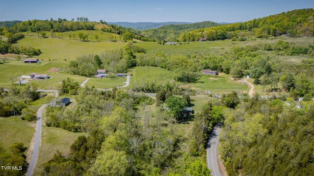 111 Clinch Valley Road, Eidson, TN 37731