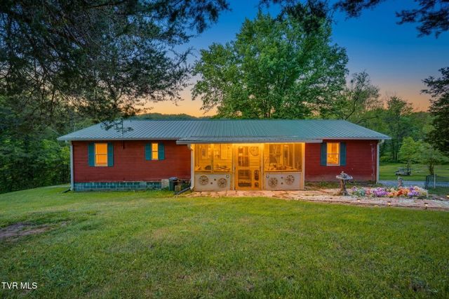 111 Clinch Valley Road, Eidson, TN 37731