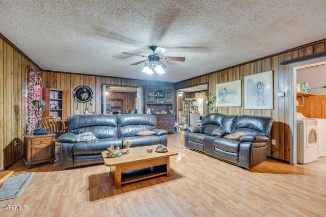 111 Clinch Valley Road, Eidson, TN 37731