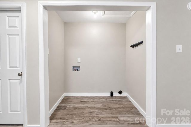 2121 24th Street NE, Hickory, NC 28601