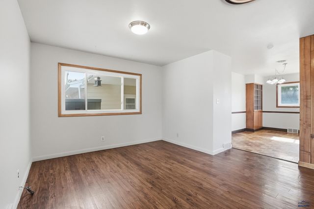 2004 9TH AVE, Rapid City, SD 57701