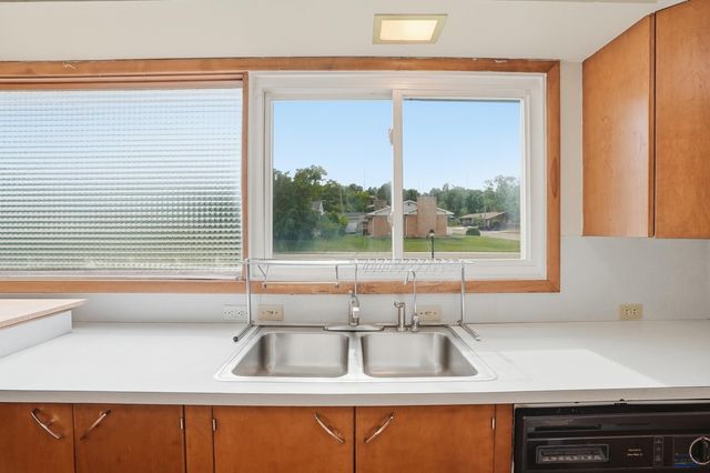 2004 9TH AVE, Rapid City, SD 57701