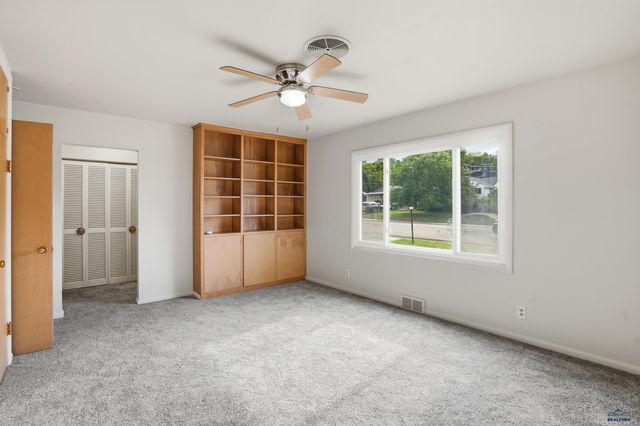 2004 9TH AVE, Rapid City, SD 57701