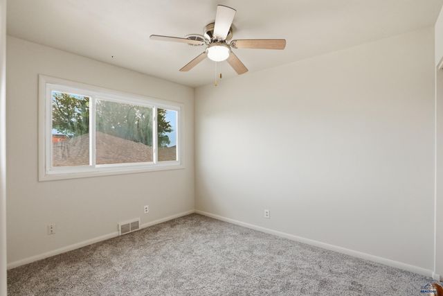 2004 9TH AVE, Rapid City, SD 57701