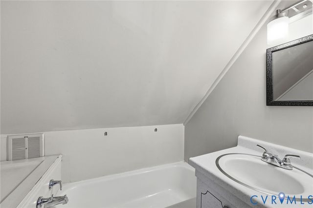 3355 Duke Rd, Powhatan, VA 23139