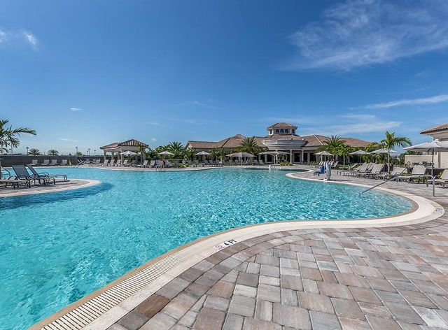 5548 PALMER CIRCLE 103, Bradenton, FL 34211