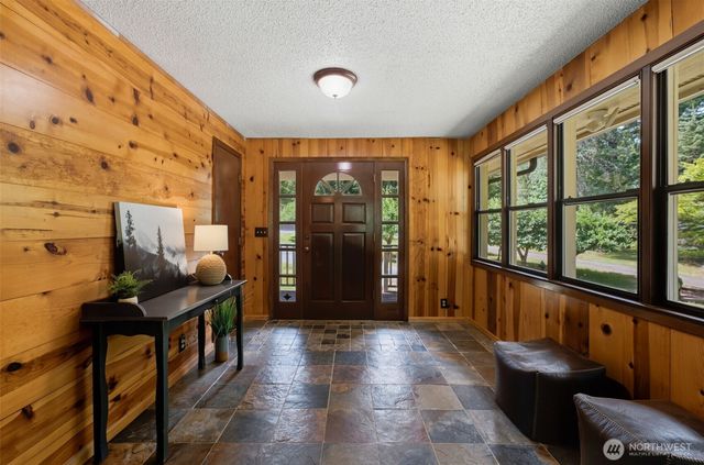 10146 Banner Road SE, Olalla, WA 98359