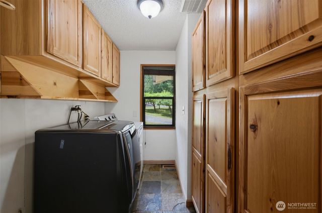 10146 Banner Road SE, Olalla, WA 98359