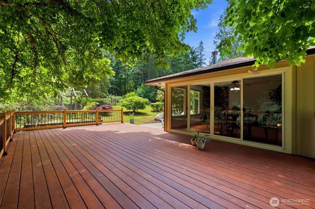 10146 Banner Road SE, Olalla, WA 98359