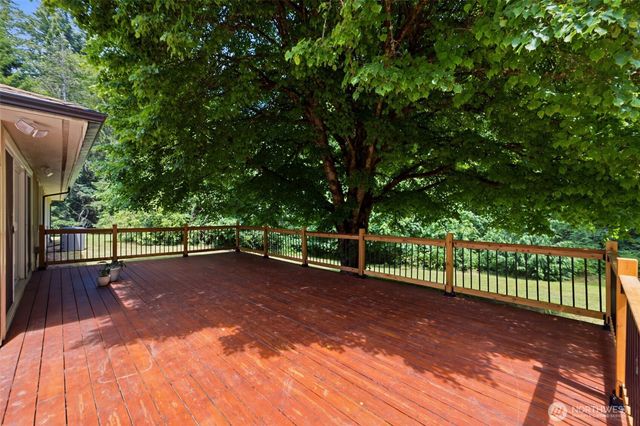 10146 Banner Road SE, Olalla, WA 98359