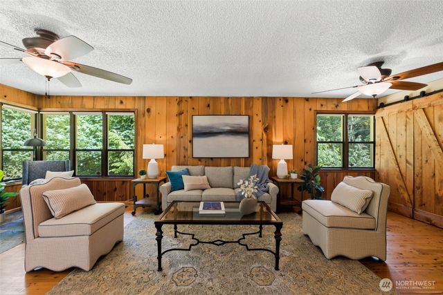 10146 Banner Road SE, Olalla, WA 98359
