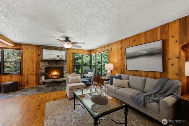 10146 Banner Road SE, Olalla, WA 98359