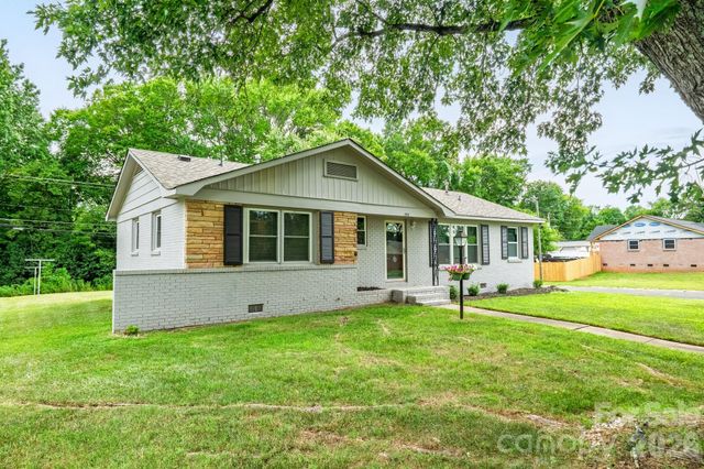 2917 Dalecrest Drive, Charlotte, NC 28269