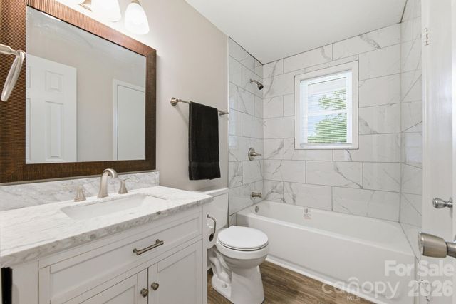2917 Dalecrest Drive, Charlotte, NC 28269