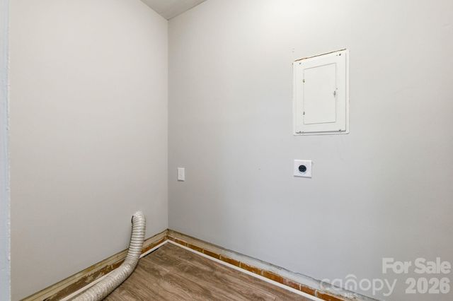 2917 Dalecrest Drive, Charlotte, NC 28269