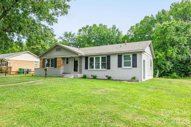 2917 Dalecrest Drive, Charlotte, NC 28269
