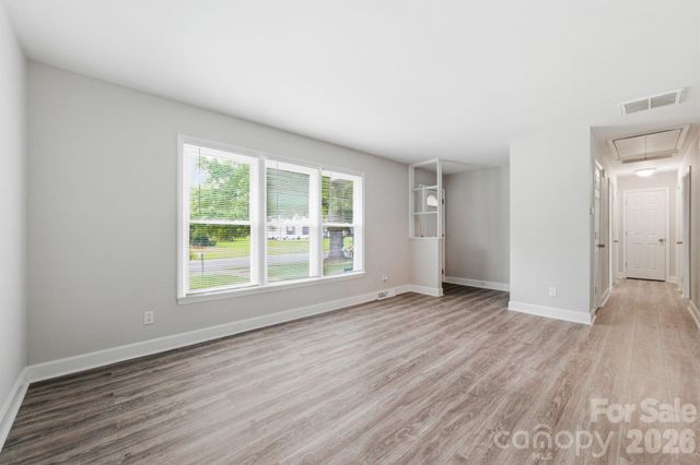 2917 Dalecrest Drive, Charlotte, NC 28269