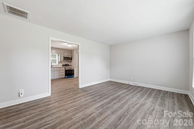 2917 Dalecrest Drive, Charlotte, NC 28269